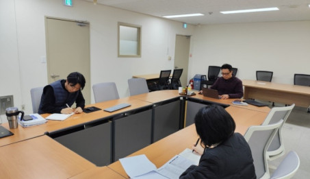경영실적보고서 점검 회의.jpg