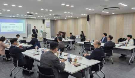 기관장 소양교육 참석.jpg