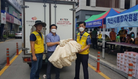 익산 중앙시장 수해복구를 위한 폐섬유 지원.jpg